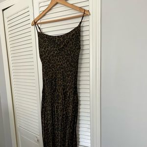 Zara midi leopard slip dress. Adjustable straps. Worn once, freshly cleaned.
